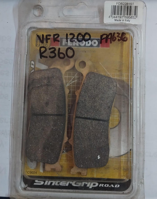Honda VFR1200F VFR1200FD VFR1200X Crosstourer VFR1200XD DCT Rear Brake Pads FA636