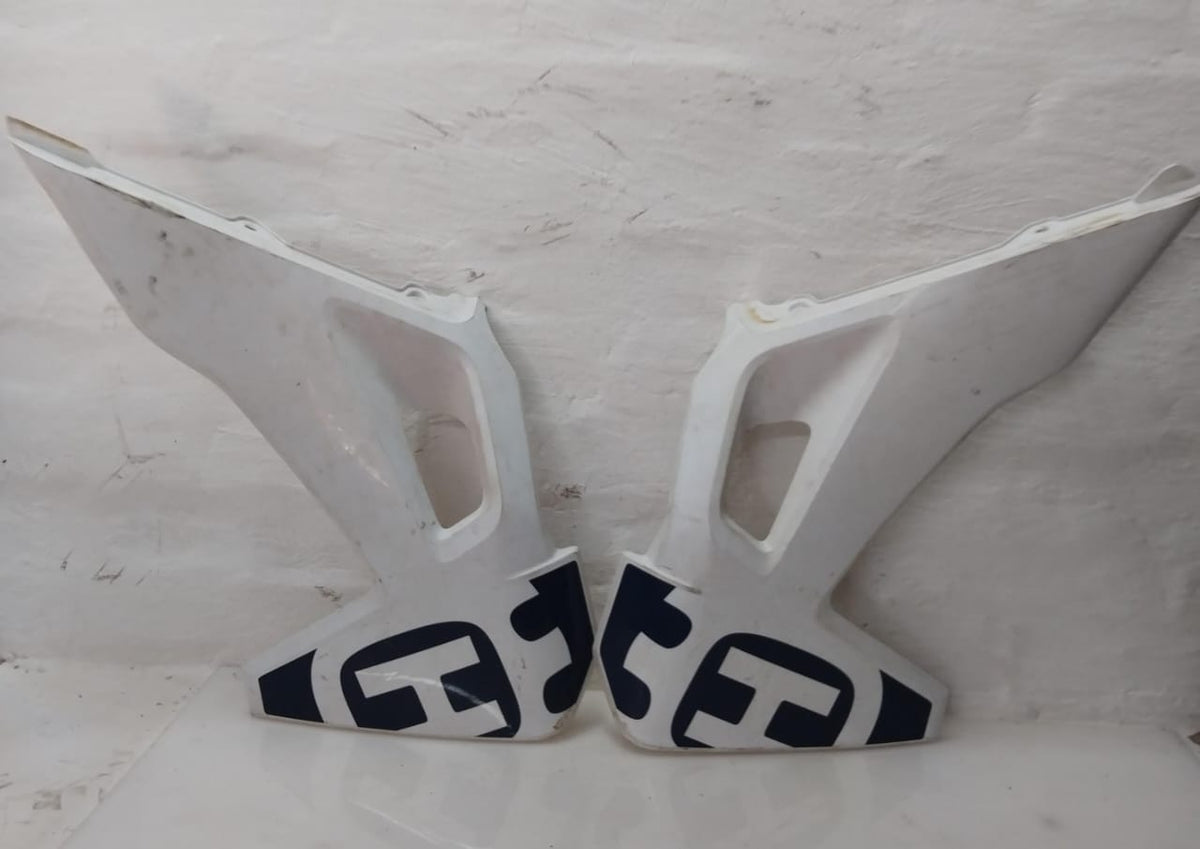 Husqvarna TC FC TE FE 125–501 Radiator Shrouds