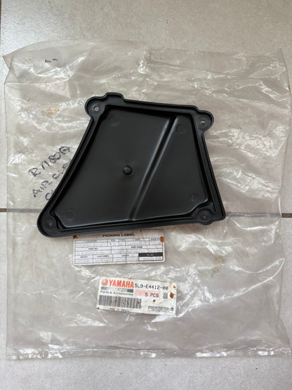 Yamaha DT180 RT180 Air Filter Box Cover
