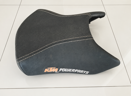 KTM RC 390 Front Seat