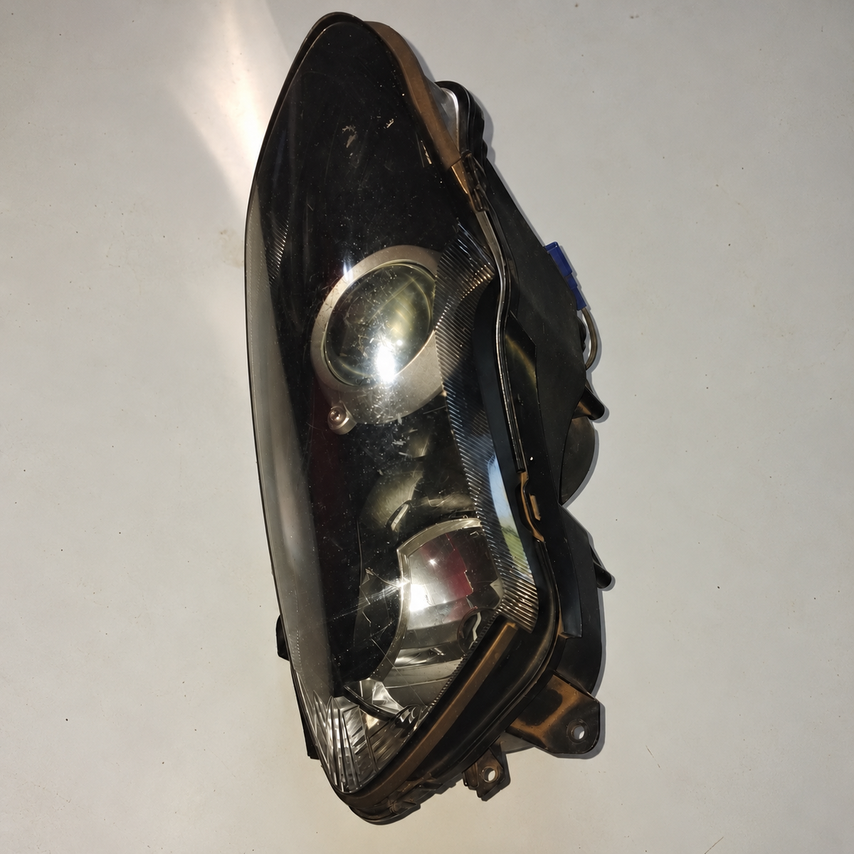Yamaha YZF-R1 R1 Right Headlight
