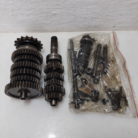 Suzuki GSX-R1000 K1 K2 Complete Gearbox
