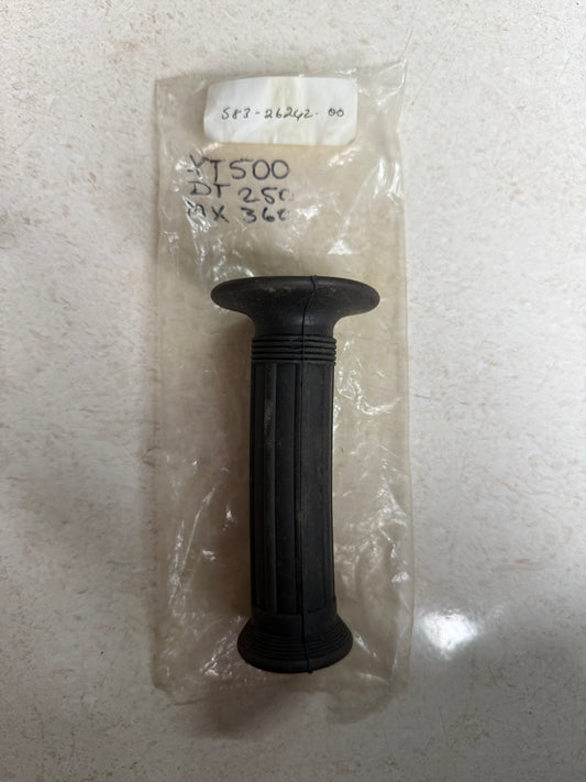 Yamaha TT500 XT250 XT500 YZ250 Right Throttle Handlebar Grip
