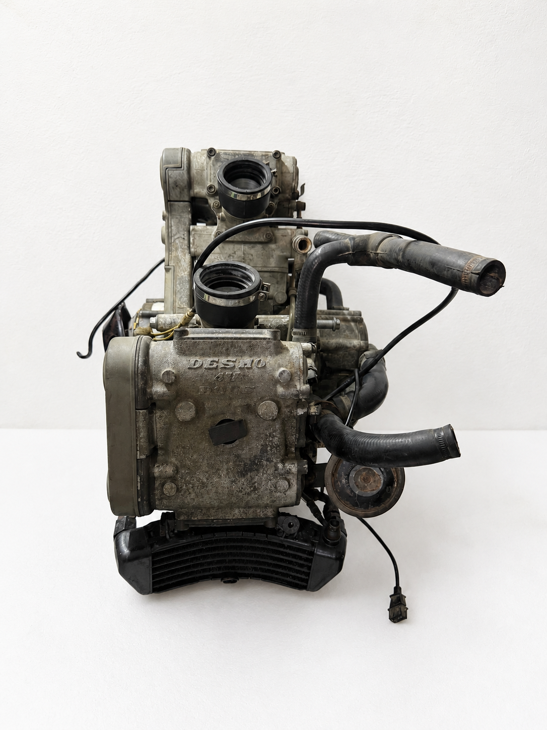 Ducati 916 Desmoquattro 4V Engine