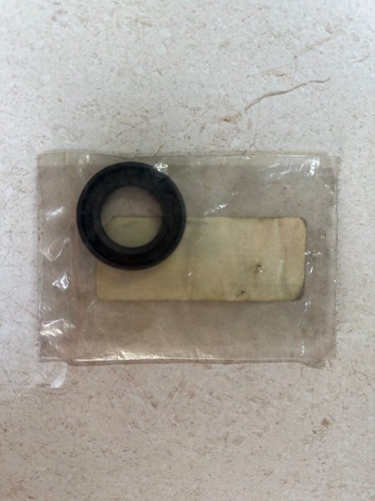 Yamaha EF2500 Oil Seal