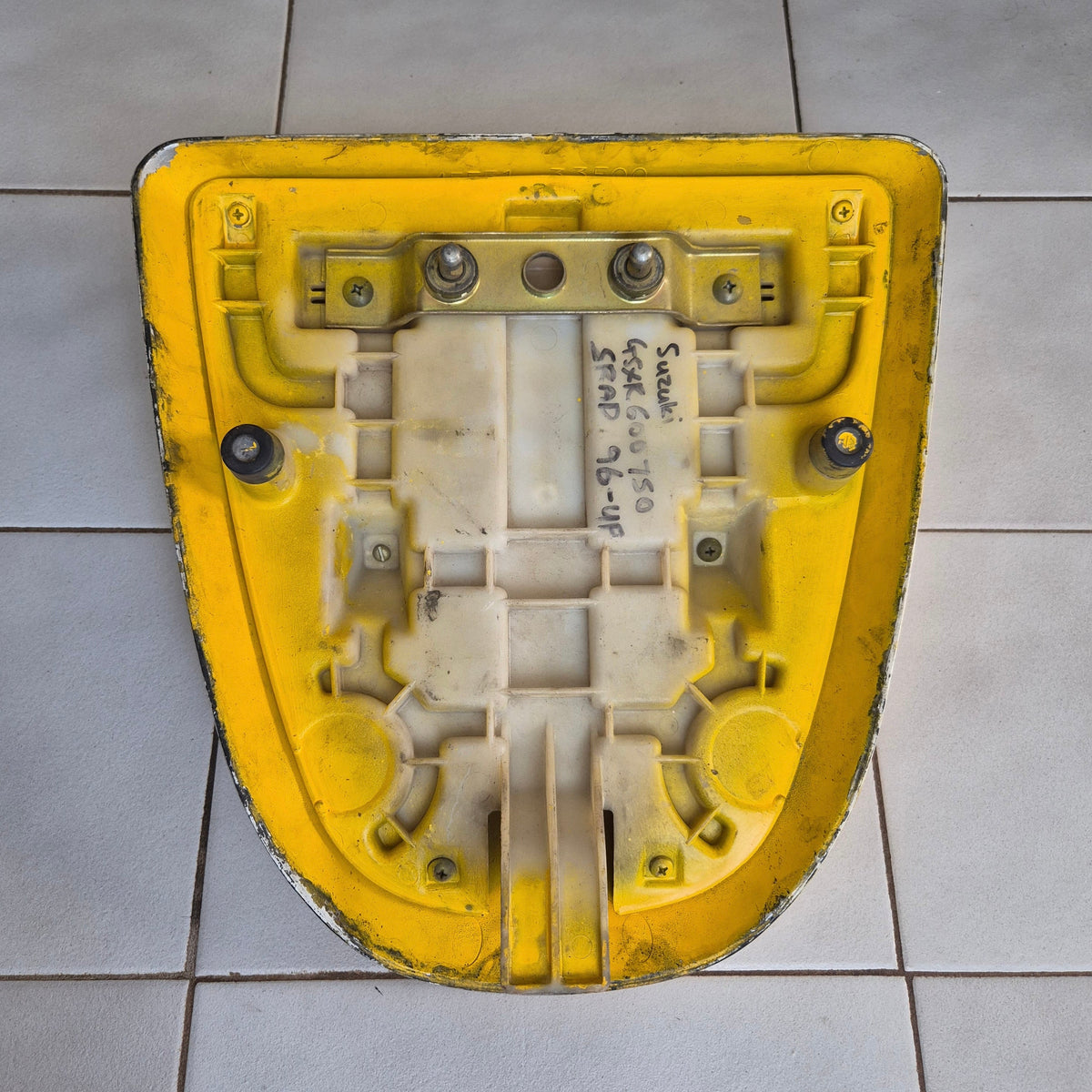 Suzuki GSX-R600 GSX-R750 SRAD Seat Cowl