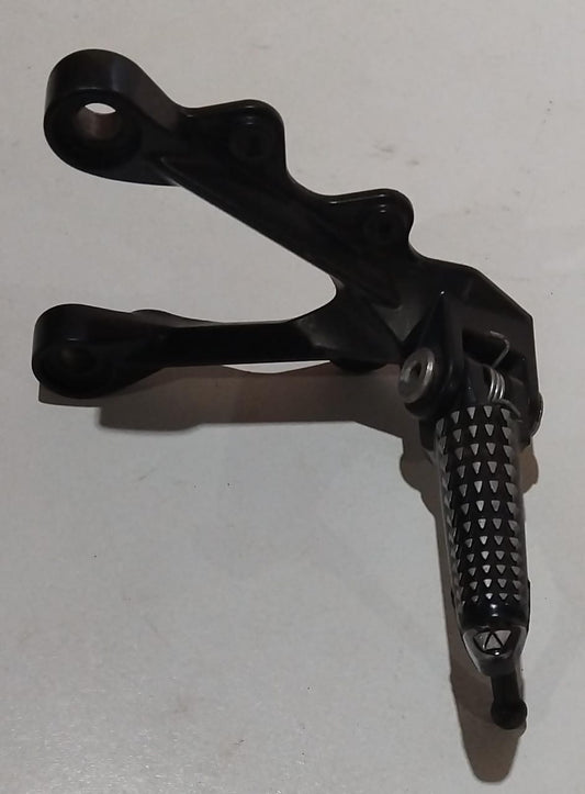 Kawasaki Ninja ZX-6R ZX6 Left Footrest Bracket and Pedal