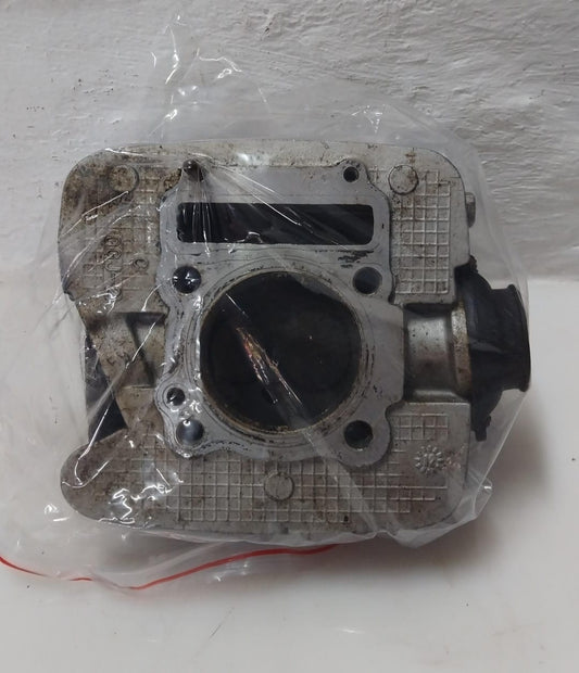 Suzuki DR200 Complete Cylinder Head