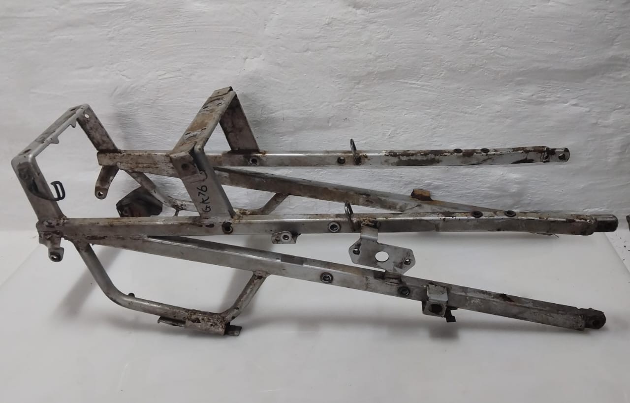 Suzuki GSX-R400 GK76 Subframe