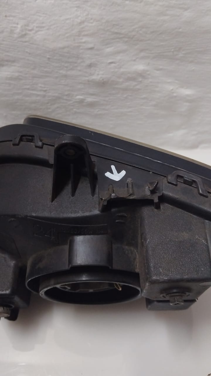 Suzuki SV650 Headlight