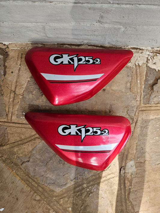 GK125 Left and Right Hand Side Covers