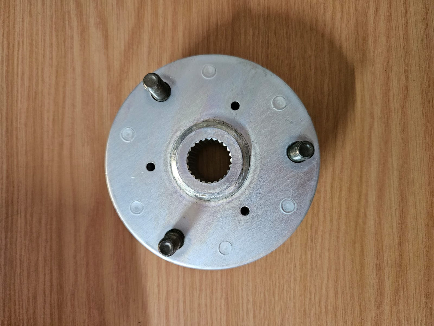 Yamaha YFM200 YTM200 YTM225 YT125 YT175 Rear Wheel Hub / Collar