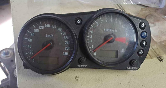 Kawasaki Ninja ZX-6R ZX6R ZX6 Clocks / Gauges 2002