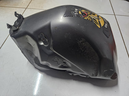 Yamaha YZF-R1 YZFR1 R1 Big Bang Brandstof / Petrol Tenk