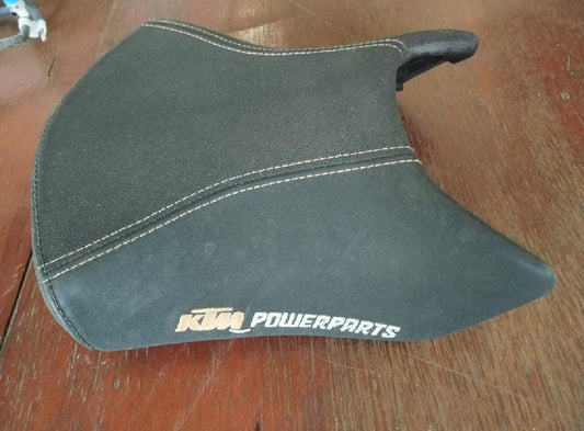 KTM RC 390 Front Seat