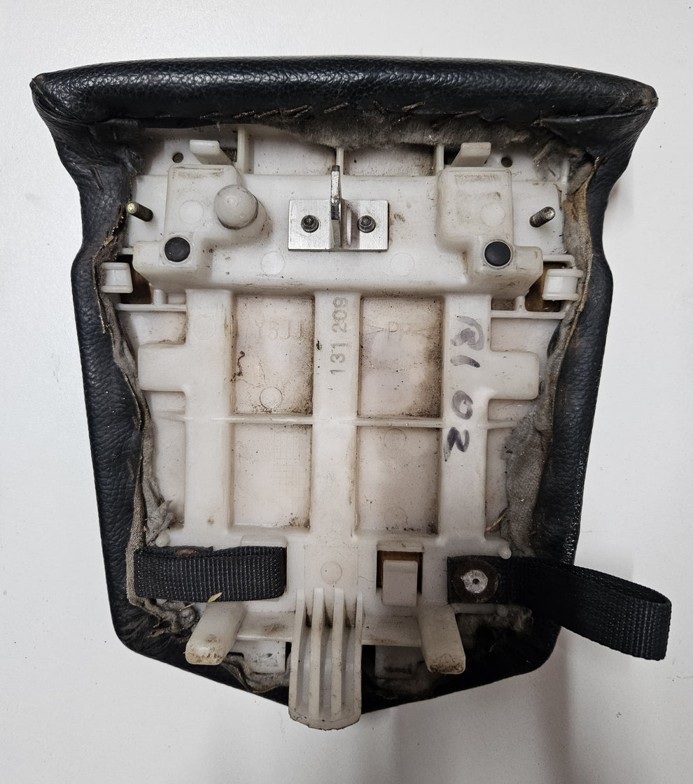 Yamaha YZF-R1 YZFR1 R1 Rear Seat 02 – Montclair Motorcycles Online