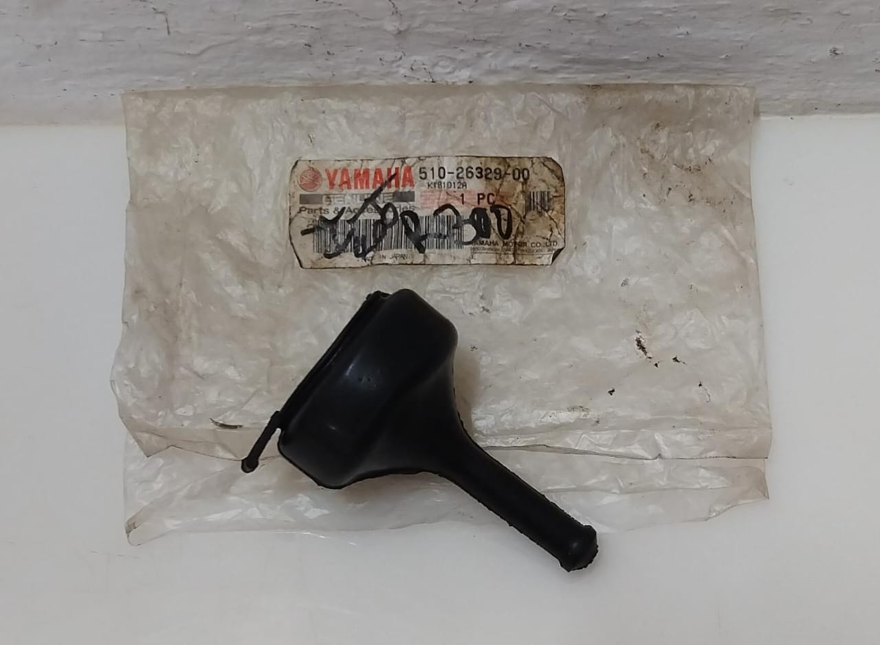 Yamaha IT400 IT 400 Carburetor Rubber Cap