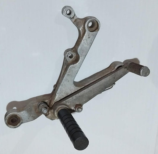 Yamaha TZR250 Right Footrest Bracket