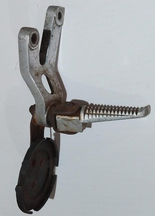 Yamaha TZR250 Rear Right Footrest Bracket
