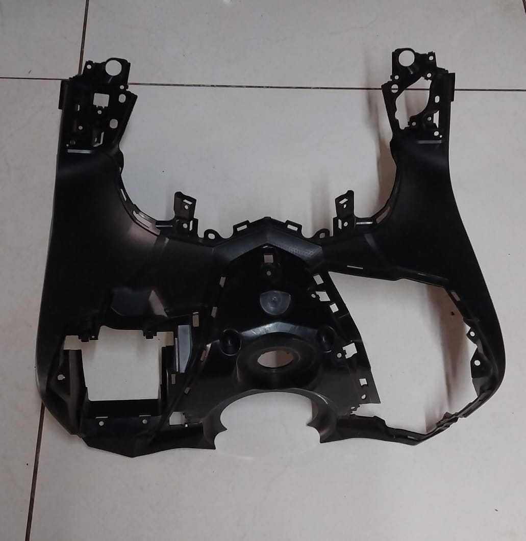 Yamaha XP 500 T-Max Front Leg Shield