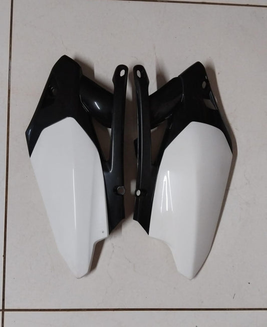 Yamaha YZ450F Left and Right Side Panels