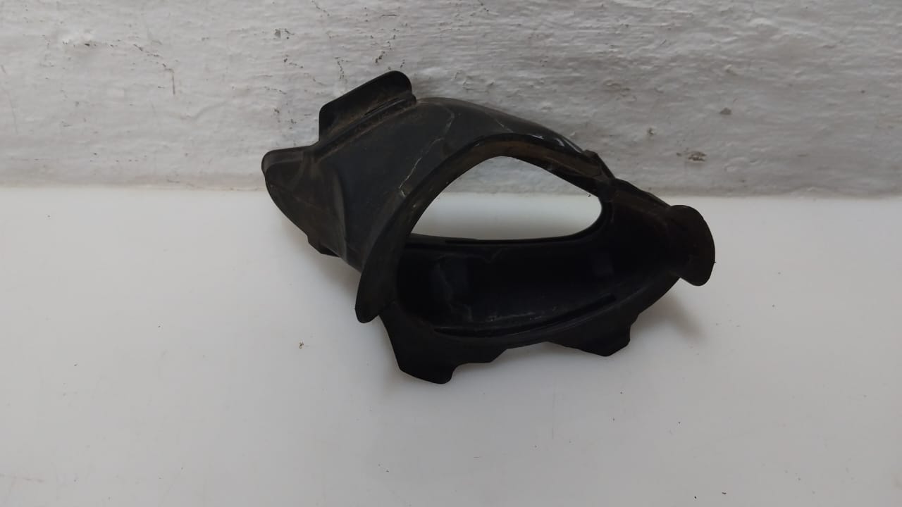 Yamaha YZF-R1 R1 Right Air Intake Duct