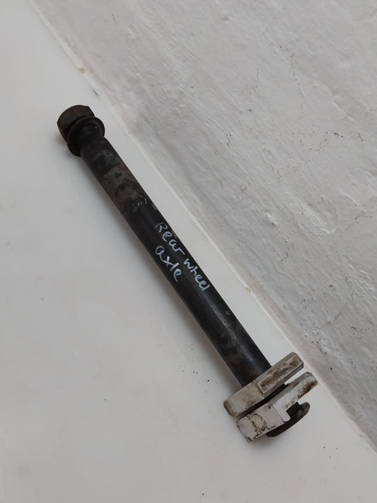 Yamaha YZF-R1 YZFR1 R1 Rear Wheel Axle