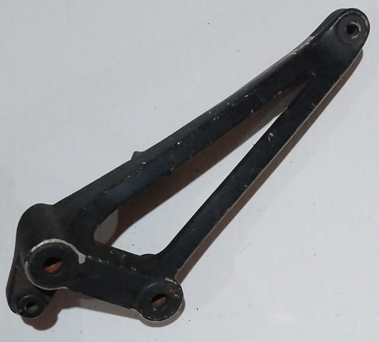 Yamaha YZF-R1 YZFR1 R1 Rear Right Passenger Footrest Bracket