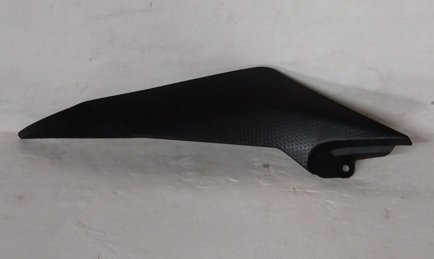 08-15 Yamaha YZF-R6 YZFR6 R6 Right Tank Cover