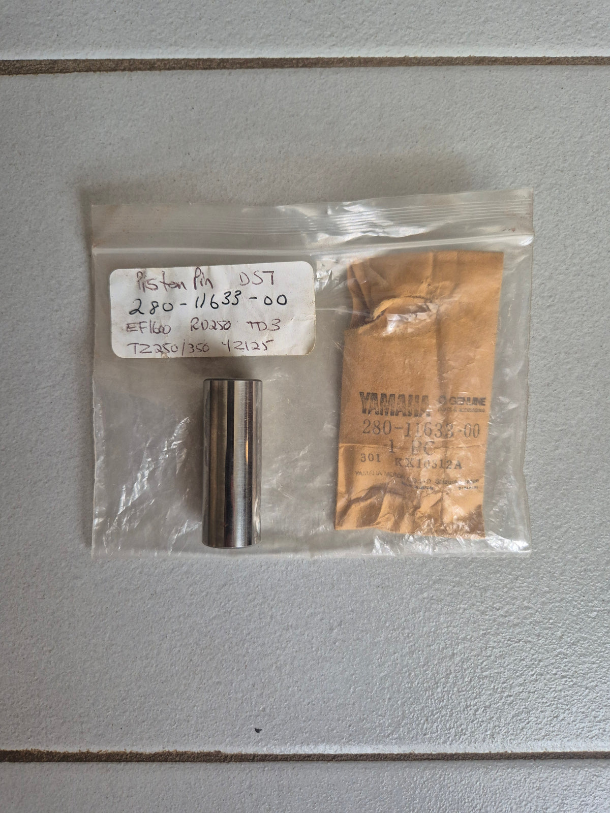 Yamaha DS7 TD3 TZ250 TZ350 YZ125 EF1600X YP20GX YP30GX Piston Pin