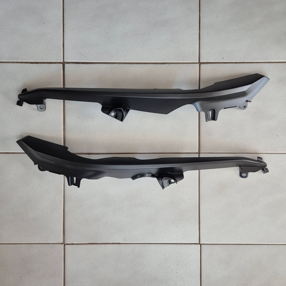 Honda CBR1000RR Fireblade Side Fairing Trims