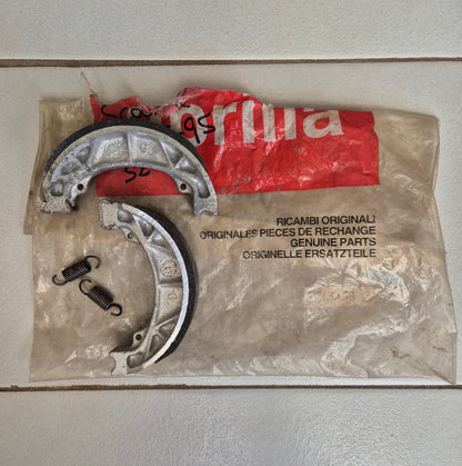 Aprilia SR50 Amico/Gulliver/Rally/Sonic/Scarabeo 50 Brake Shoes And Springs