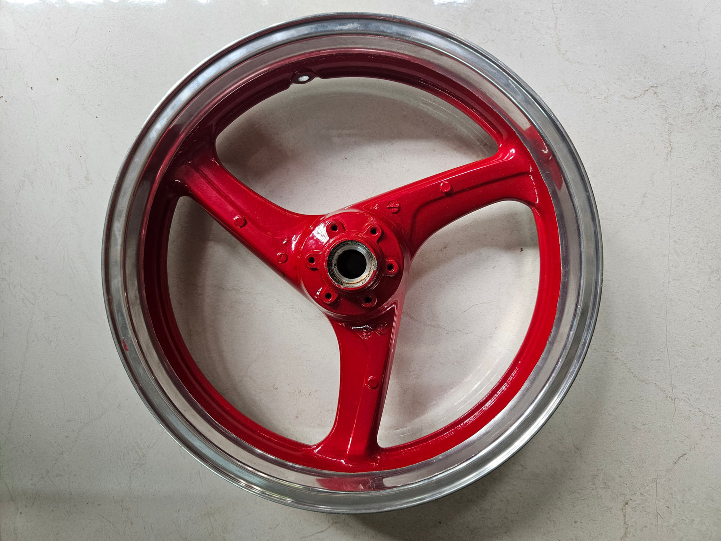 Honda CBR1100XX Blackbird Front Rim / Wheel