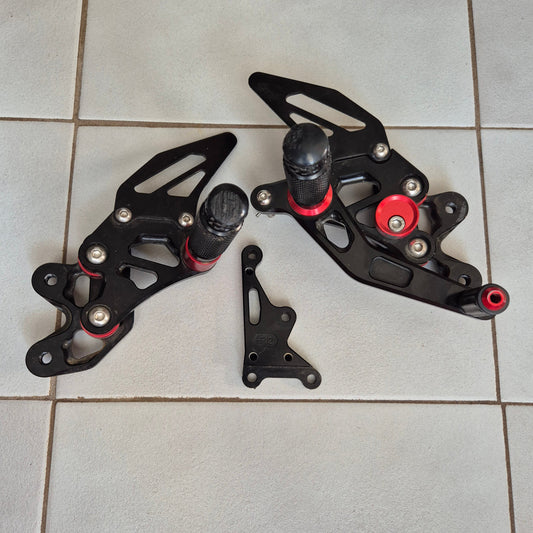 Suzuki GSX-R600 Footrest Brackets