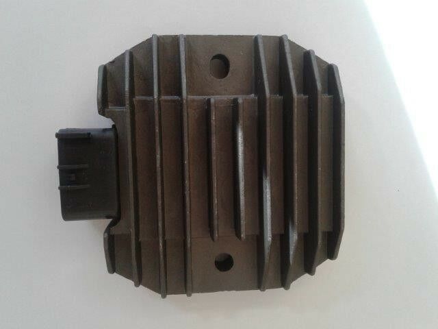 Yamaha YZF-R6 YZFR6 R6 Regulator / Rectifier 06-17